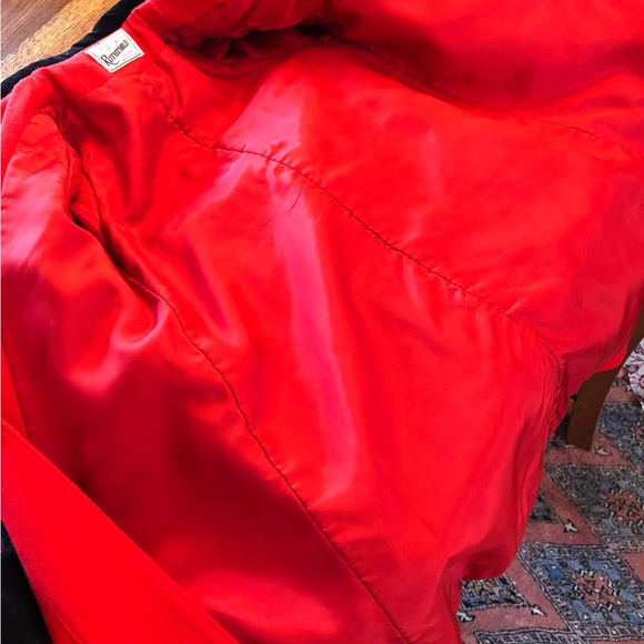 Red wool coat with black velvet trim and matching red wool bonnet. - Picture 8 of 9